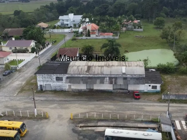 Imagem 5: Galpão Comercial no centro da cidade de Taió. Terreno com 1.500m², Galpão com 750,00