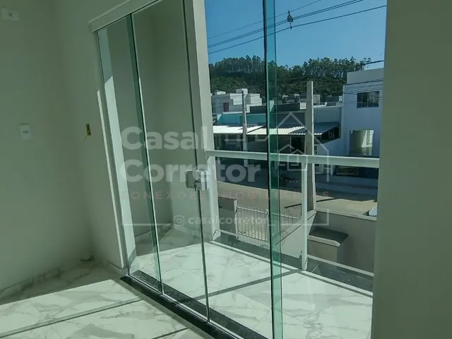 Imagem 10: SOBRADO COM DUAS SUÍTES NO LOTEAMENTO FLORENCE