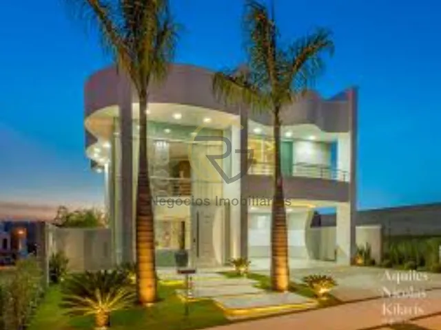 Imagem 1: Casa Ampla e Nova: 4 Quartos, 1 Suíte, 2 Salas, 3 Banheiros, 2 Vagas de Garagem
