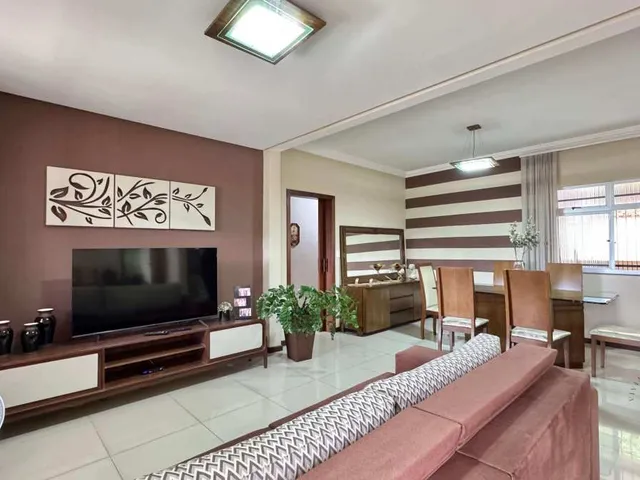 Imagem: Casa à venda no Bom Clima, em Juiz de Fora