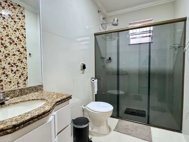 Imagem 6: Casa à venda no Bom Clima, em Juiz de Fora, com 3 quartos, escritório, 220m²