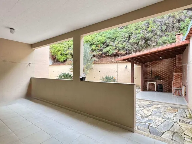 Imagem 10: Casa à venda no Bom Clima, em Juiz de Fora, com 3 quartos, escritório, 220m²