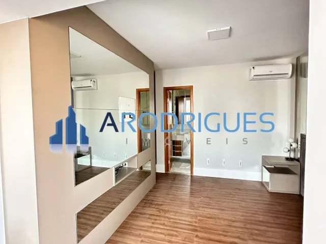Imagem 5: Apartamento à Venda em Pituaçu Nascente Vista Mar em Condomínio Alto Padrão 200m²
