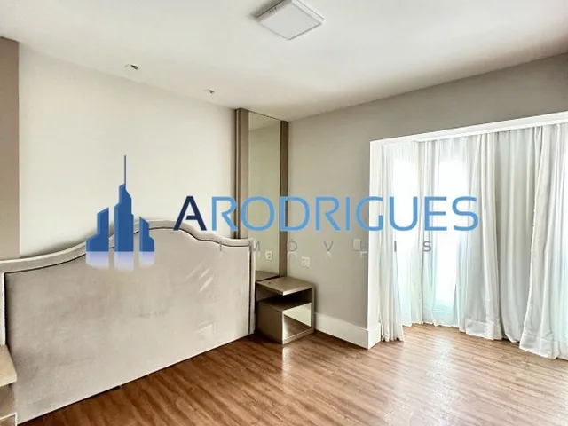 Imagem 14: Apartamento à Venda em Pituaçu Nascente Vista Mar em Condomínio Alto Padrão 200m²