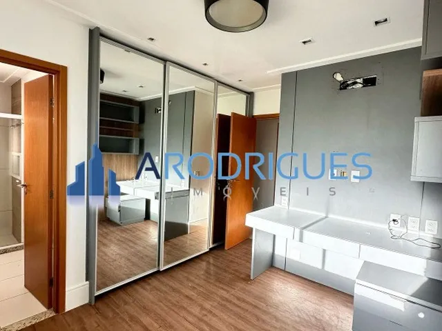 Imagem 12: Apartamento à Venda em Pituaçu Nascente Vista Mar em Condomínio Alto Padrão 200m²