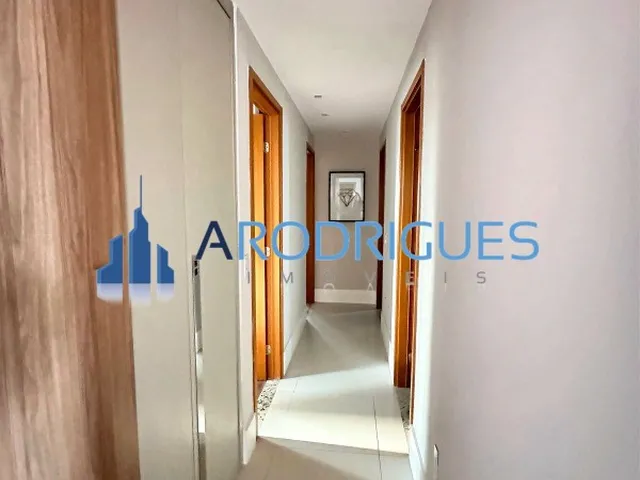 Imagem 6: Apartamento à Venda em Pituaçu Nascente Vista Mar em Condomínio Alto Padrão 200m²
