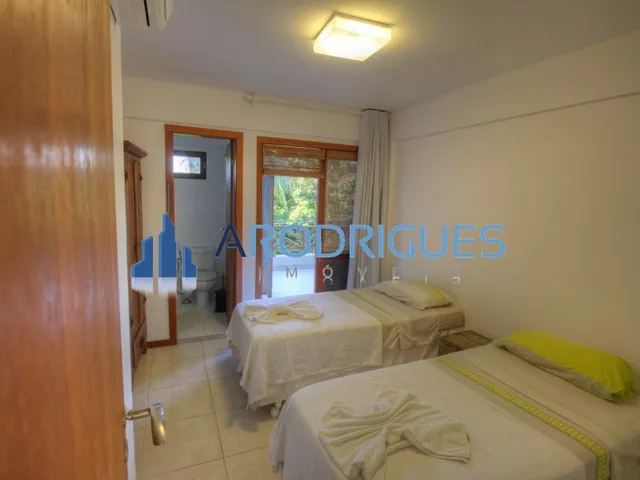 Imagem 3: Casa à Venda em Condomínio Fechado Praia do Forte Mobiliado Aceita Financiamento