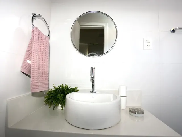 Imagem 8: Paraiso - Casa à Venda em Guarajuba no Condomínio Paraíso com 7 Quartos e Piscina a