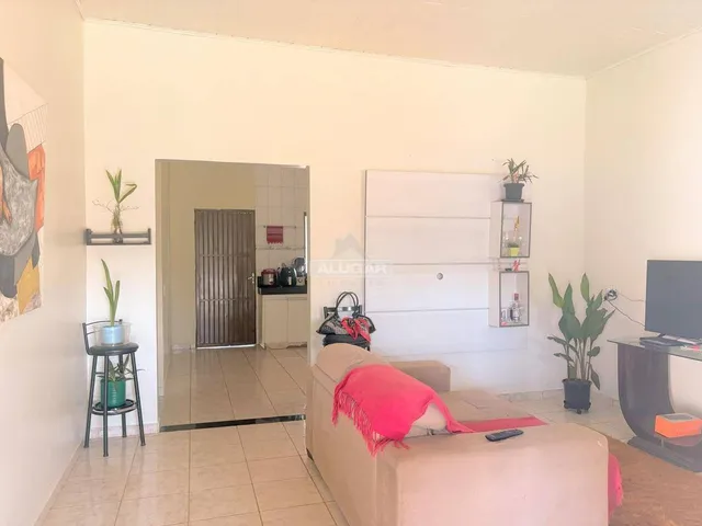 Imagem 6: Casa - 2Q com amplo quintal - 309 Sul