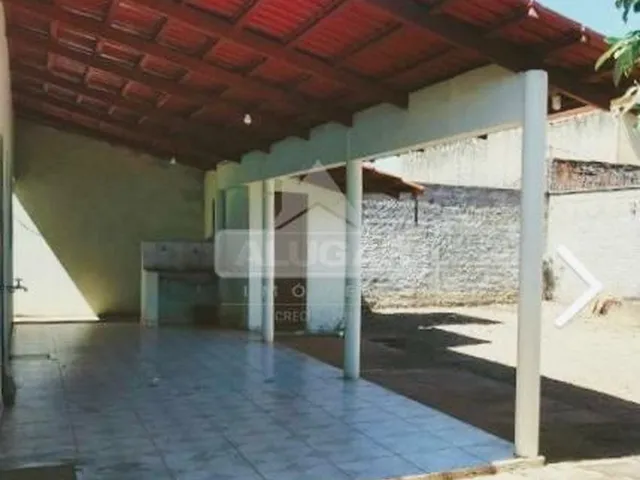 Imagem 2: Casa - 2Q com amplo quintal - 309 Sul