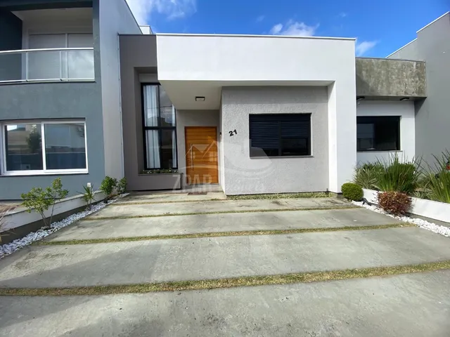 Imagem: Imperdível Casa à venda em Porto Alegre-RS