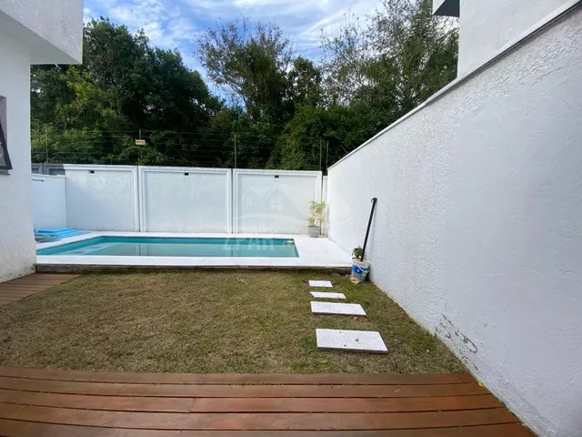 Imagem 4: Imperdível: Casa à venda em Porto Alegre-RS, bairro Hípica, com 3 quartos, 1 suíte, 2