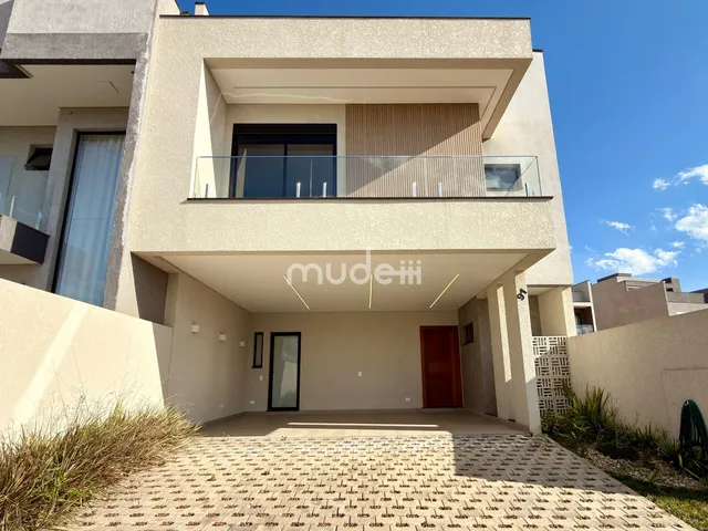 Imagem: Sobrado triplex Alto Padrão