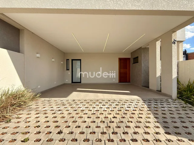 Imagem 2: Sobrado triplex Alto Padrão