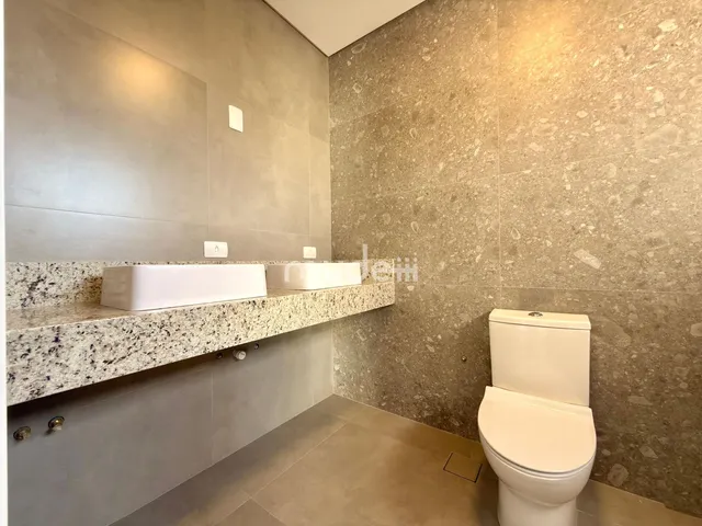 Imagem 3: Sobrado triplex Alto Padrão