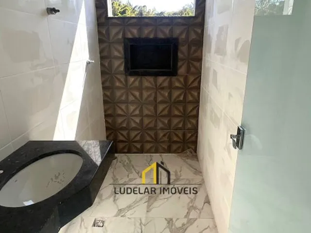 Imagem 4: Casa à venda ou locação em Mateus Leme-MG, bairro Jardim de Ala: 3 quartos, 1 suíte
