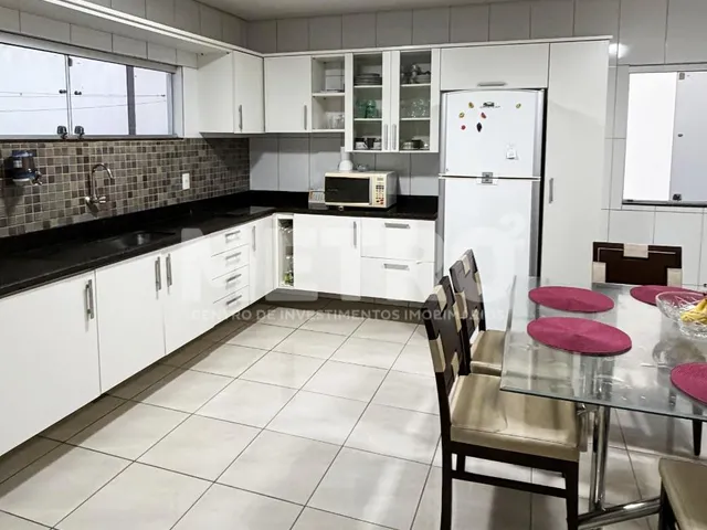 Imagem 15: Casa à venda no bairro Areia Branca, 4 quartos, varanda, Petrolina-PE