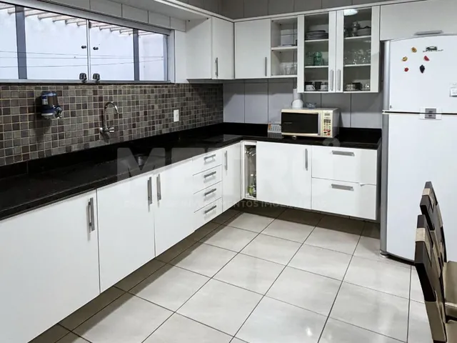 Imagem 13: Casa à venda no bairro Areia Branca, 4 quartos, varanda, Petrolina-PE
