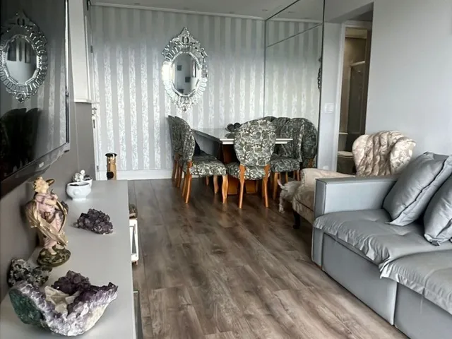 Imagem: O apartamento possui 2 Dormitórios, 1 Suíte, 1 Vaga na