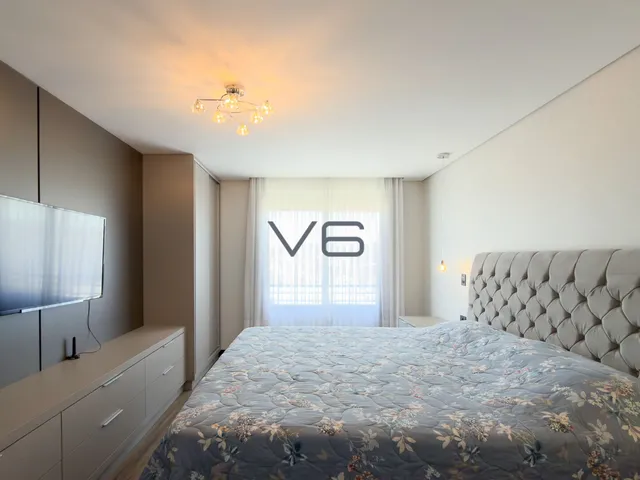Imagem 3: Casa Alto Padrão em Condomínio com 437,24m² privativos, 4 quartos, 5 vagas de garagem