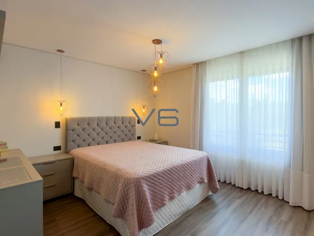 Imagem 7: Casa Alto Padrão em Condomínio com 437,24m² privativos, 4 quartos, 5 vagas de garagem