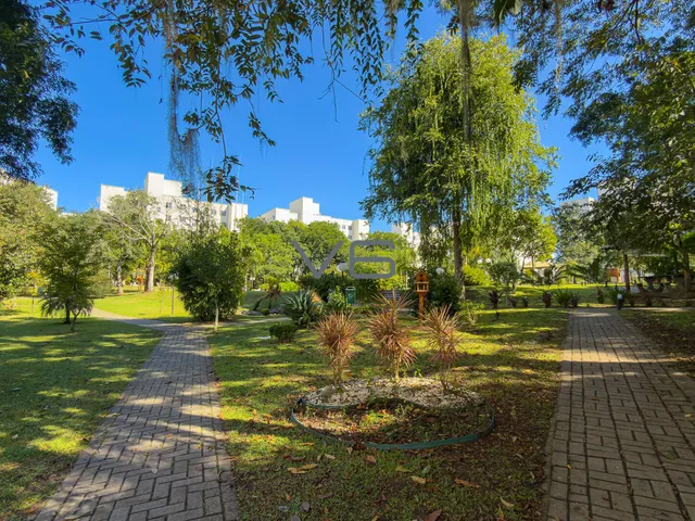 Imagem 3: Apartamento Padrão com 2 quartos, 1 vaga de garagem, 54m² privativos, no Pinheirinho