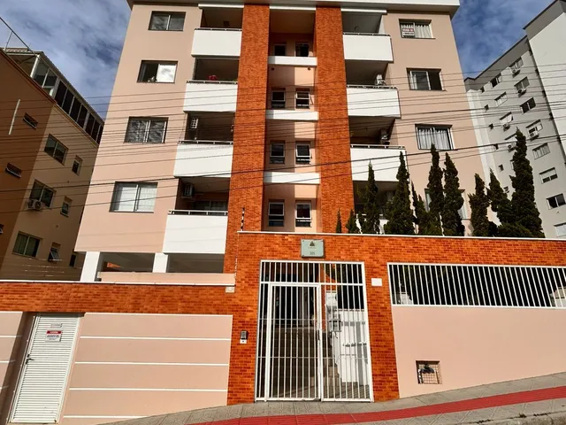 Imagem: O apartamento possui 2 Dormitórios, 1 Banheiro, 1 Vaga na