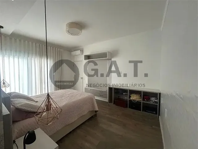 Imagem 2: Casa em condomínio - 3 quartos, 3 suítes, 2 salas, 4 banheiros, 4 vagas - Jardim Ibiti