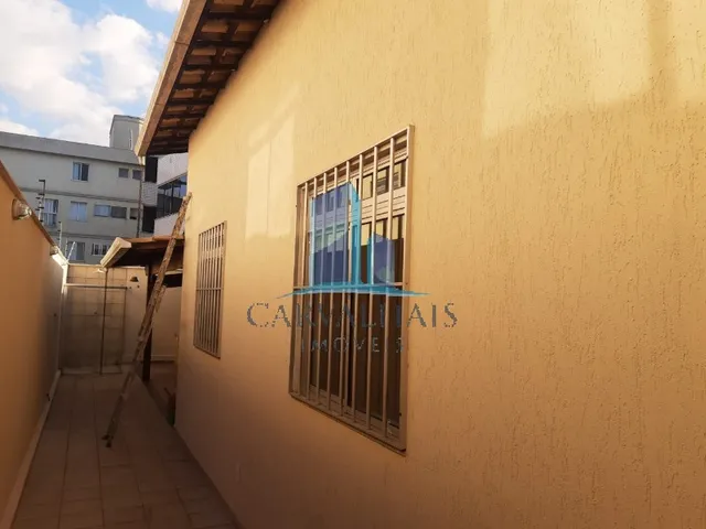 Imagem 14: Casa à venda em Contagem-MG, bairro Alvorada: 3 quartos, 1 suíte, 3 banheiros, 2 vagas