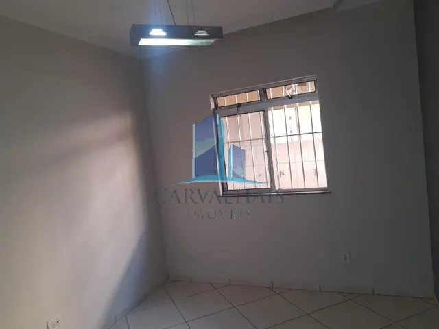 Imagem 15: Casa à venda em Contagem-MG, bairro Alvorada: 3 quartos, 1 suíte, 3 banheiros, 2 vagas