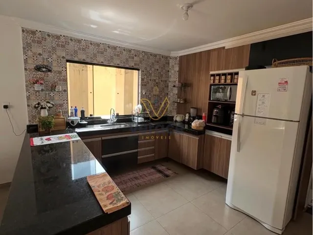 Imagem 2: Casa Geminada à Venda por R$490.000,00 no Bairro Quintas do Sol em Conselheiro Lafaiete