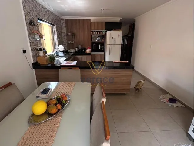 Imagem: Casa Geminada à Venda por R$490.000,00