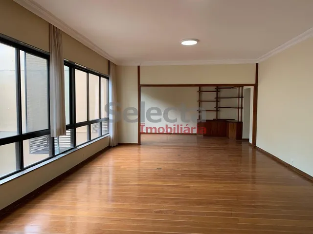 Imagem 6: Apartamento na quadra da praia, distante cerca de 20 metros da Av. Delfim Moreira, na