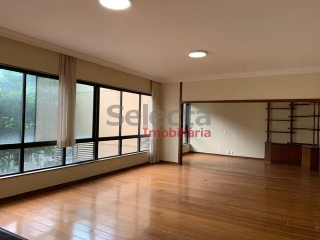 Imagem 13: Apartamento na quadra da praia, distante cerca de 20 metros da Av. Delfim Moreira, na