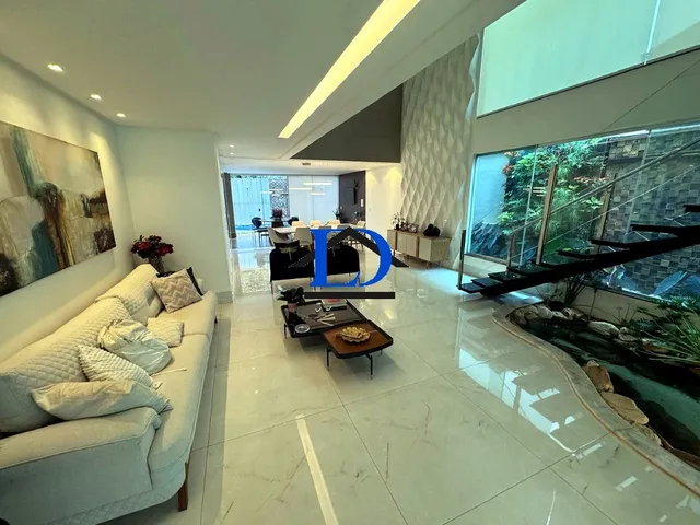 Imagem 10: Sobrado de Alto Padrão à Venda no Jardins Madri - 4 Suítes, 338 m² e Piscina, Pronto