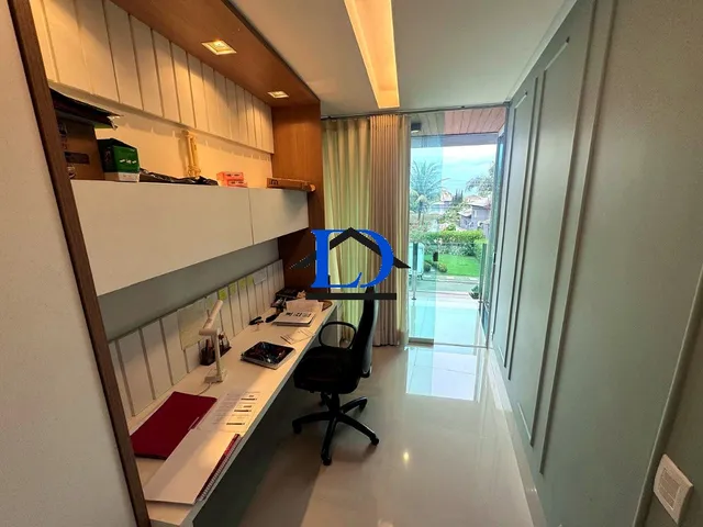 Imagem 4: Sobrado de Alto Padrão à Venda no Jardins Madri - 4 Suítes, 338 m² e Piscina, Pronto