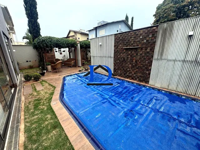 Imagem 6: Sobrado de Alto Padrão à Venda no Jardins Madri - 4 Suítes, 338 m² e Piscina, Pronto