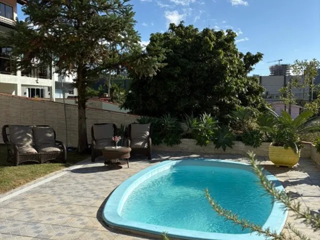 Imagem 2: CASA PARA LOCAÇÃO COM 3 SUITES E PISCINA EM BALNEÁRIO CAMBORIÚ / SC