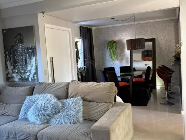 Imagem 16: CASA PARA LOCAÇÃO COM 3 SUITES E PISCINA EM BALNEÁRIO CAMBORIÚ / SC