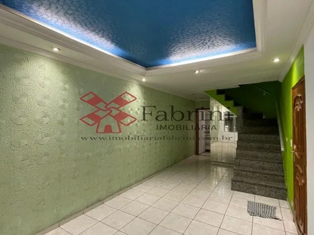 Imagem: Sobrado Espaçoso à Venda no Bairro Assunção
