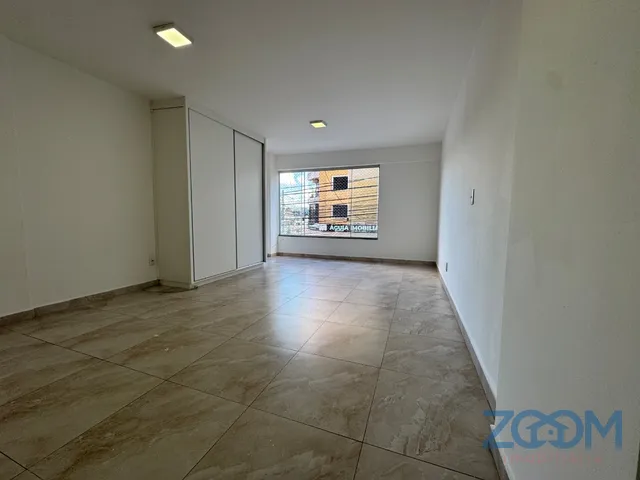 Imagem 7: Qe 40 - Rua 20 Conj 1 Lote 19 Apt 102 Frente - Polo de Modas - Guara II - Otimo