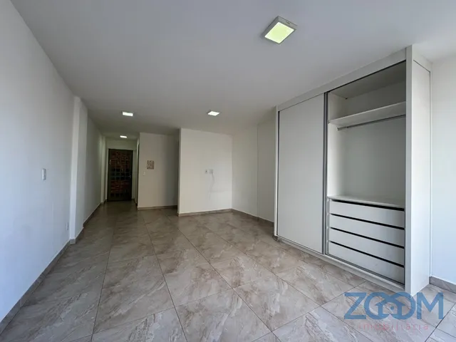 Imagem 5: Qe 40 - Rua 20 Conj 1 Lote 19 Apt 102 Frente - Polo de Modas - Guara II - Otimo