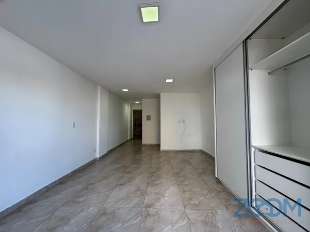 Imagem 14: Qe 40 - Rua 20 Conj 1 Lote 19 Apt 102 Frente - Polo de Modas - Guara II - Otimo