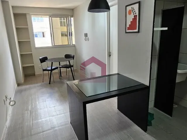 Imagem: O apartamento possui 1 Dormitório, 1 Banheiro, 1 Vaga na