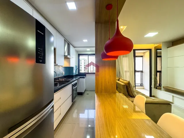 Imagem: O apartamento possui 1 Dormitório, 1 Banheiro, 1 Vaga na