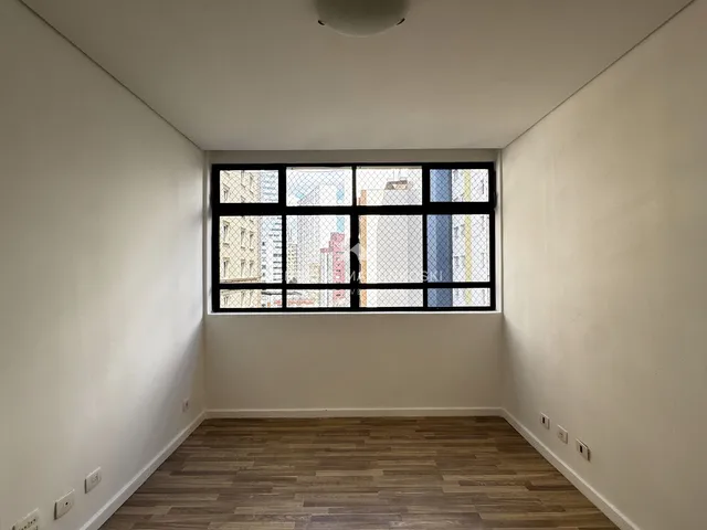Imagem 2: Apartamento 150m² com vaga no Centro de Curitiba