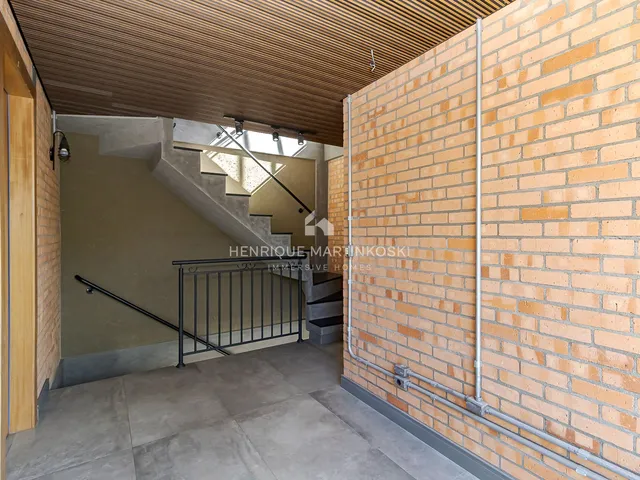Imagem 16: Casa Sobrado Casa Moderna com Arquitetura Brutalista e Vista para a Natureza à Venda