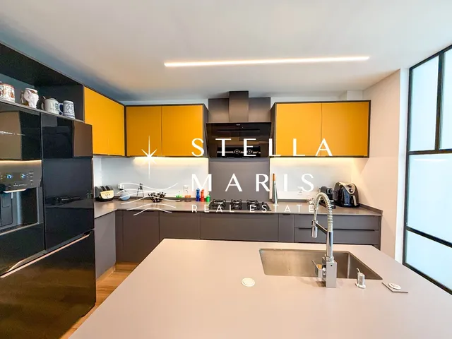 Imagem 8: Avenida Atlântica, Apartamento Totalmente Reformado, com Varanda, Vista Panorâmica do