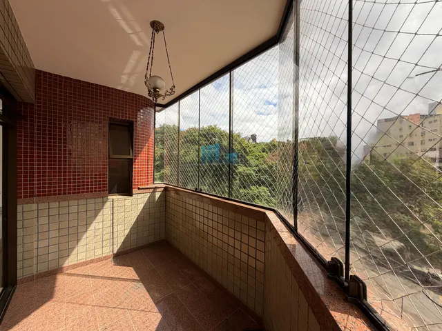 Imagem 11: Apartamento com 127m², 4 quartos, suíte e 2 vagas. À venda, em ponto nobre do bairro