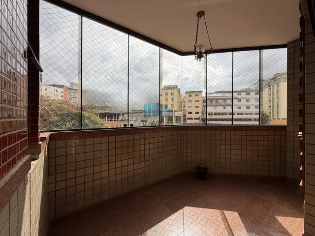 Imagem 10: Apartamento com 127m², 4 quartos, suíte e 2 vagas. À venda, em ponto nobre do bairro